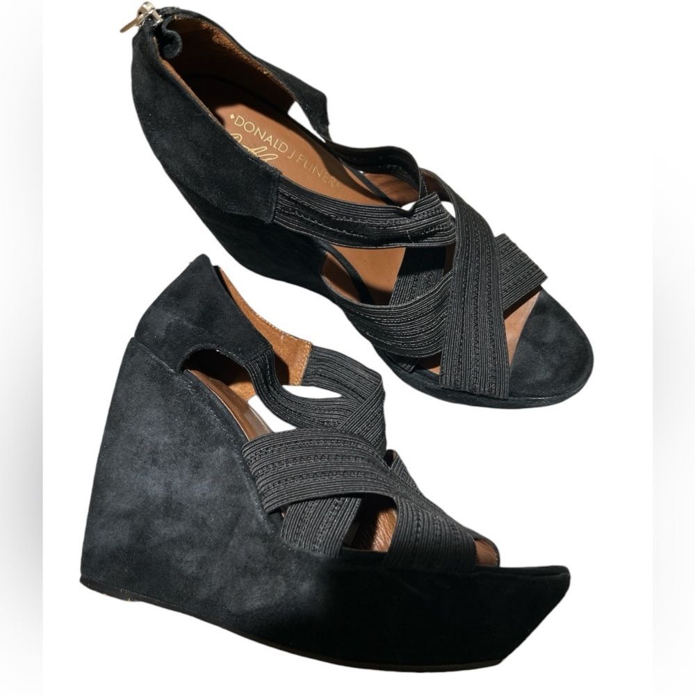Donald J Pliner Lawney M070 Black Suede Wedge Sandal Size 9.5